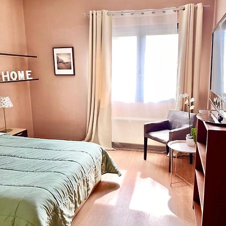 Crystal - Apartment With Garden & Parking 코모티니 외부 사진