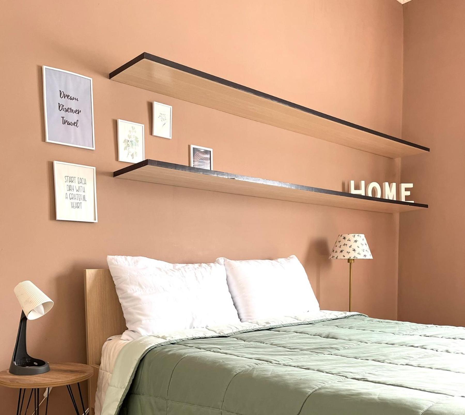 Crystal - Apartment With Garden & Parking 코모티니 외부 사진