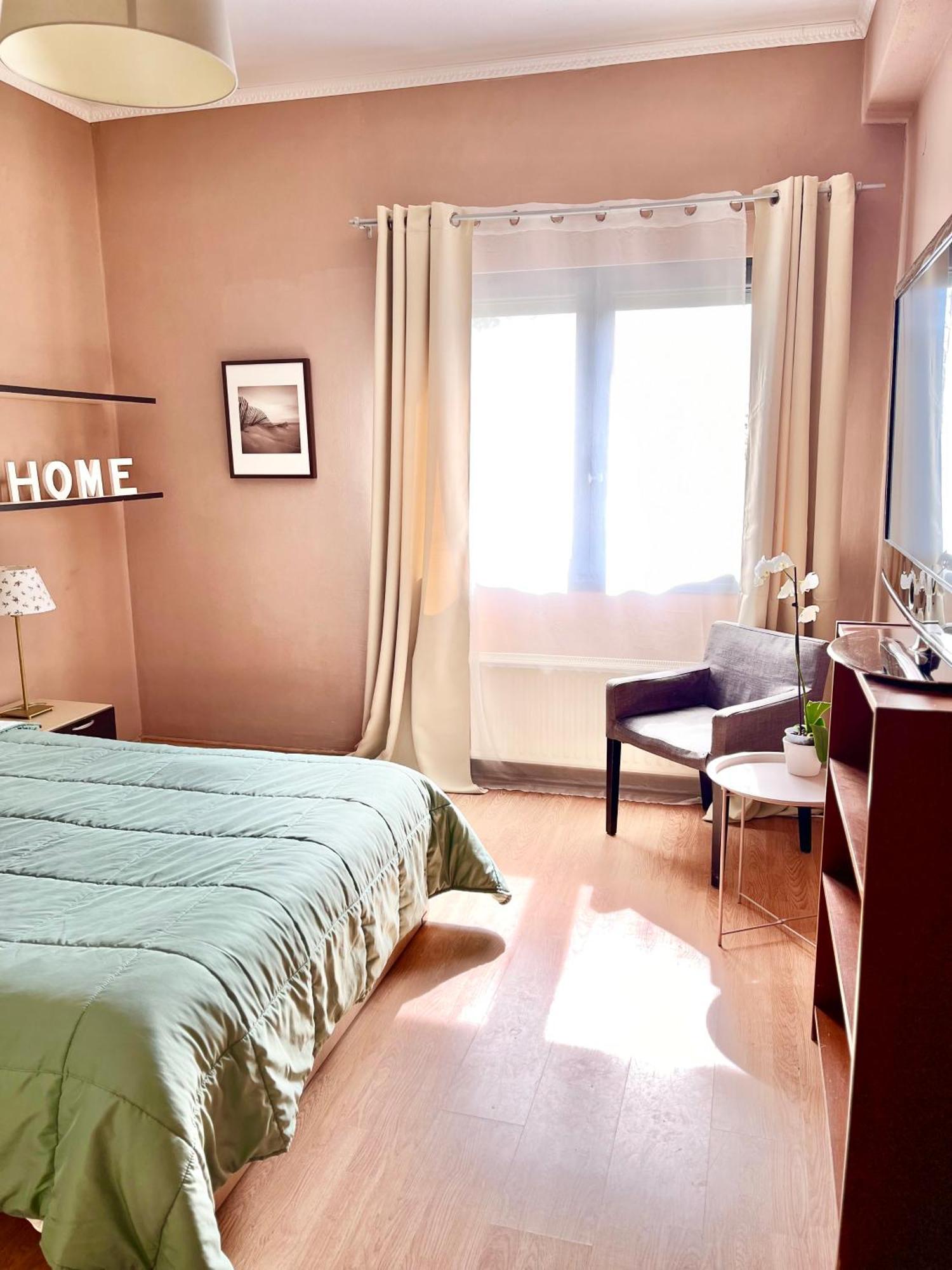 Crystal - Apartment With Garden & Parking 코모티니 외부 사진